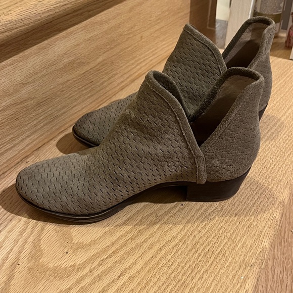 Lucky Brand Brown Ankle Booties - Picture 1 of 8